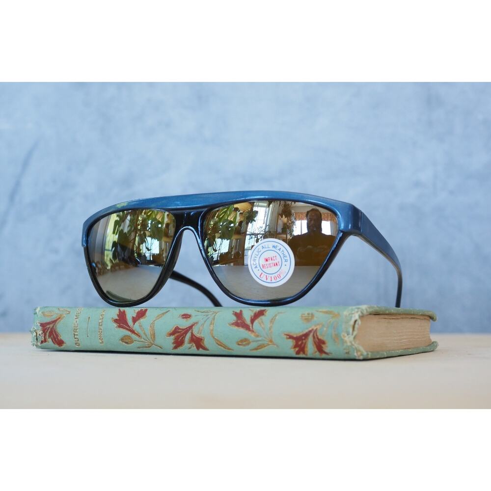 Vintage 1980s Sunglasses Taiwan Mirror Lens Sporty Rave Rock Music Festival